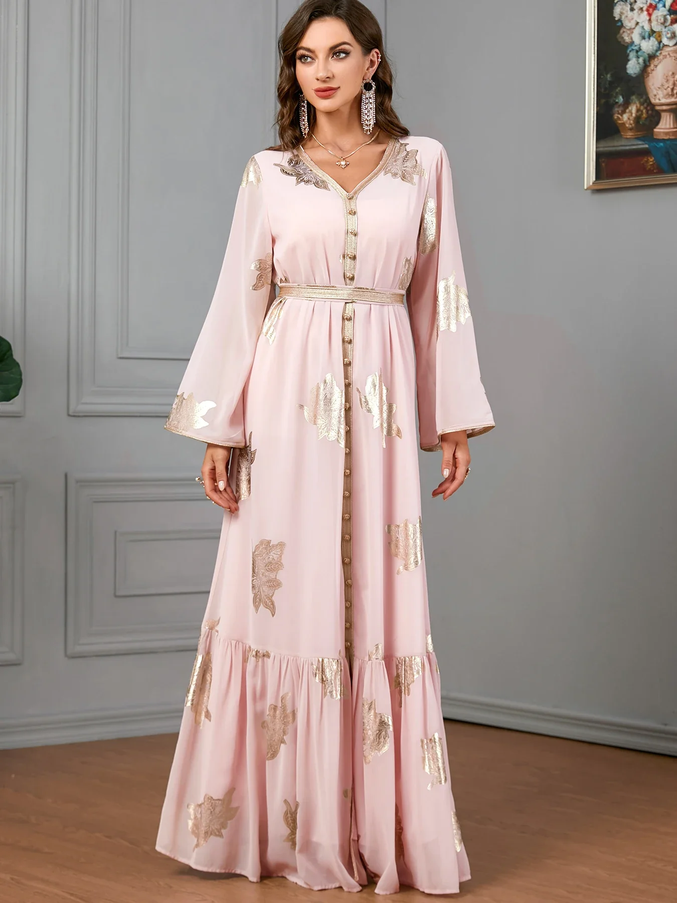 Abaya musulmane chic avec col en V et manches sulf - La tendance Dubaï 2024 - image de produit 8